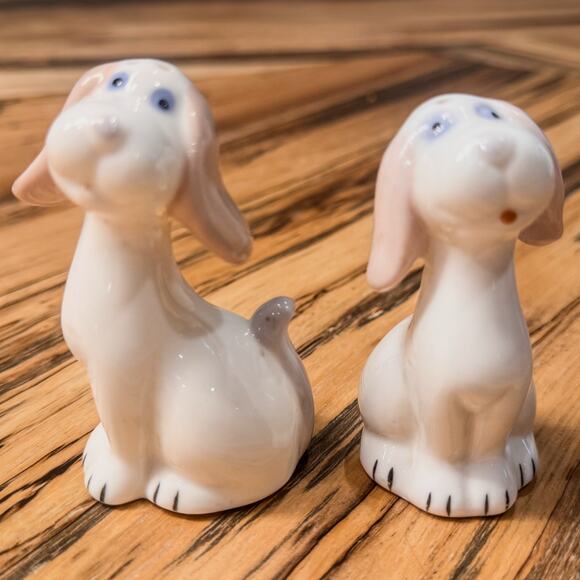 Vintage Blue Dog Ceramic Salt and Pepper Shaker Set, Made in Japan - Picture 7 of 9